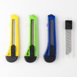 ODLAMOVACÍ NŮŽ18 MM